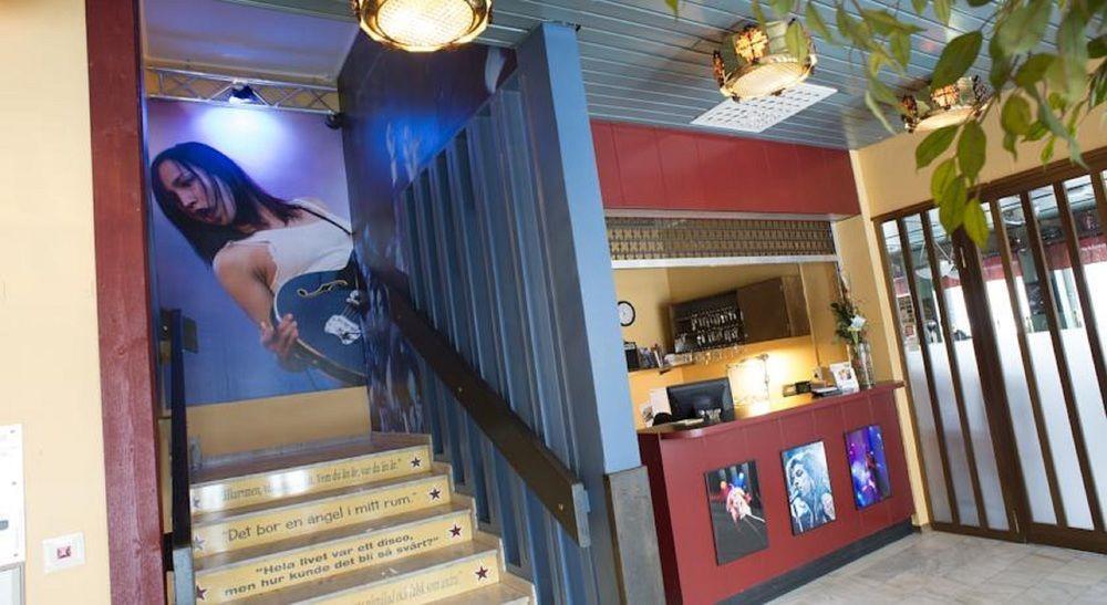 Hotell Hulingen Hultsfred Exterior photo