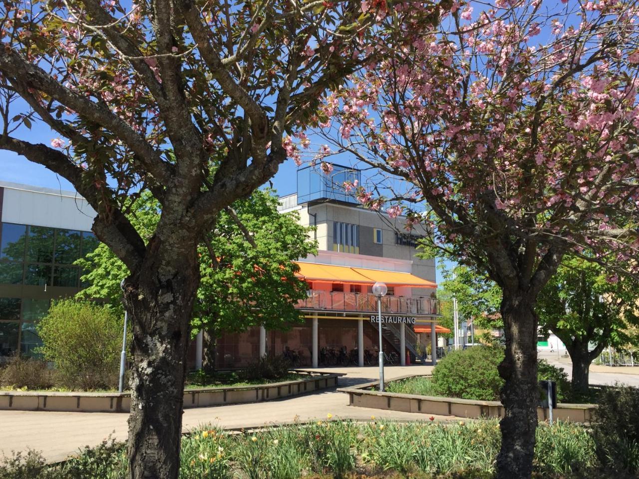 Hotell Hulingen Hultsfred Exterior photo
